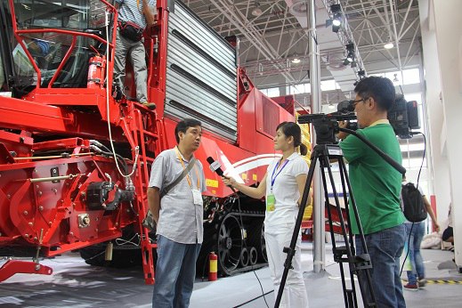 ׯ�к���Ϸ(�й�)�ɷ����޹�˾-����