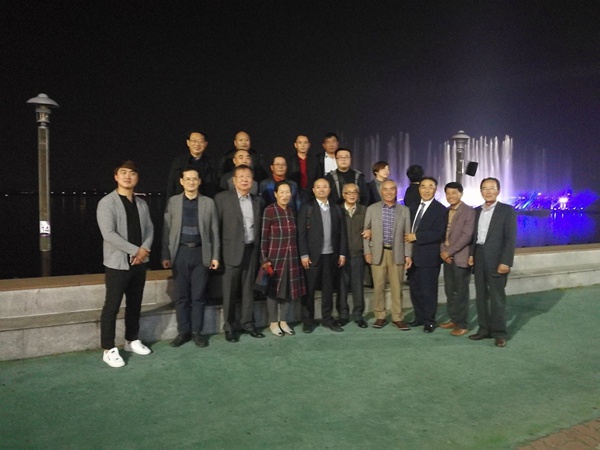 ׯ�к���Ϸ(�й�)�ɷ����޹�˾-����