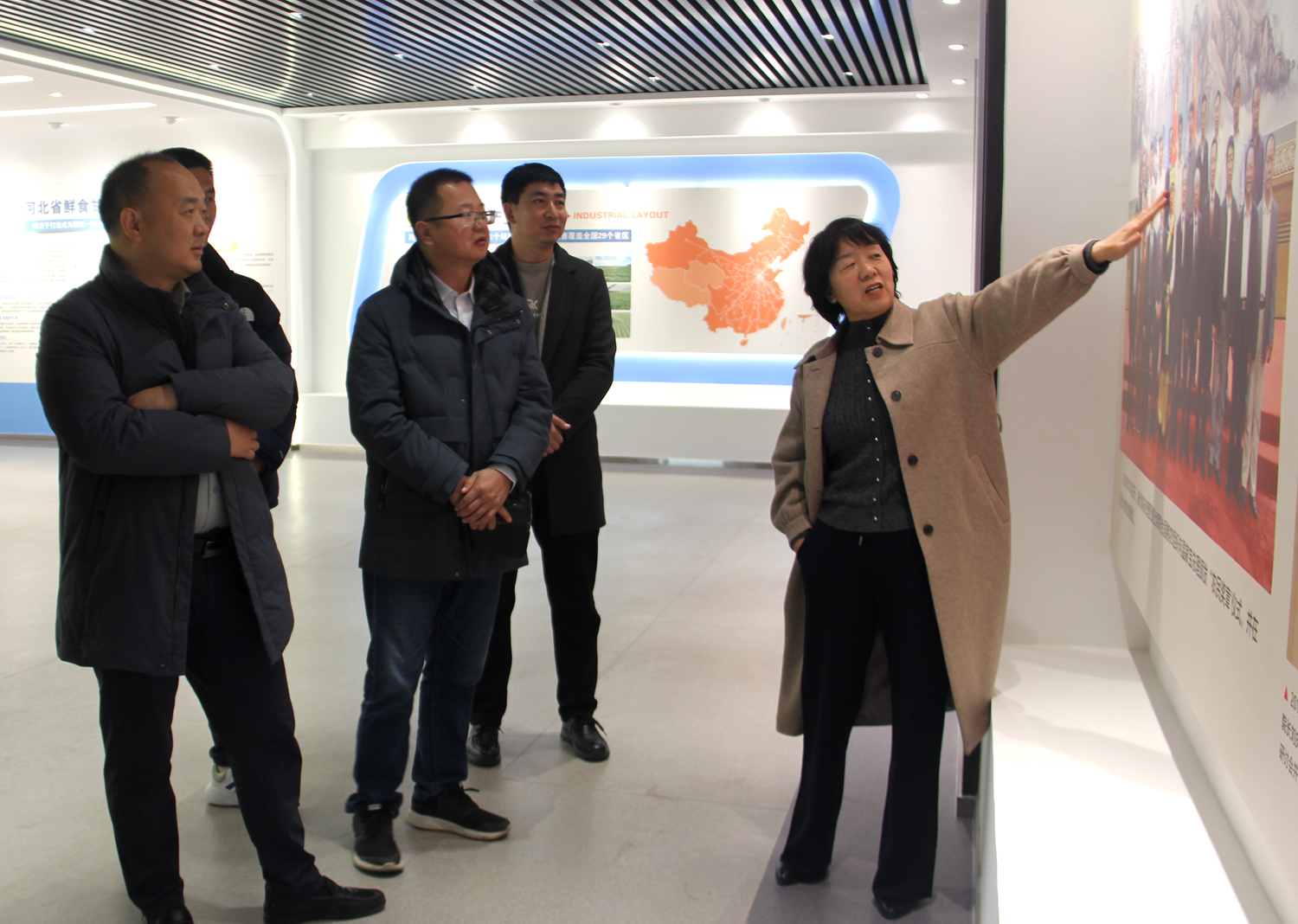 1733736503103304.jpg 25af86b08e3fd0b6cd30ce9b5d9b844.jpg